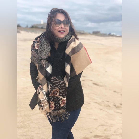 Meet your Posher, Michelle - Picture 3 of 6